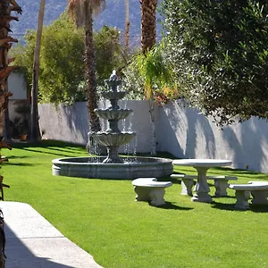 Resort All Worlds, Palm Springs